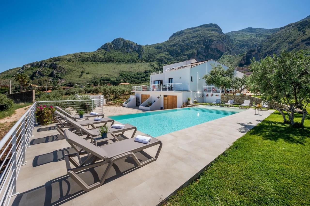 Villa Maria Con Piscina E Vista Mare カステッランマーレ・デル・ゴルフォ エクステリア 写真