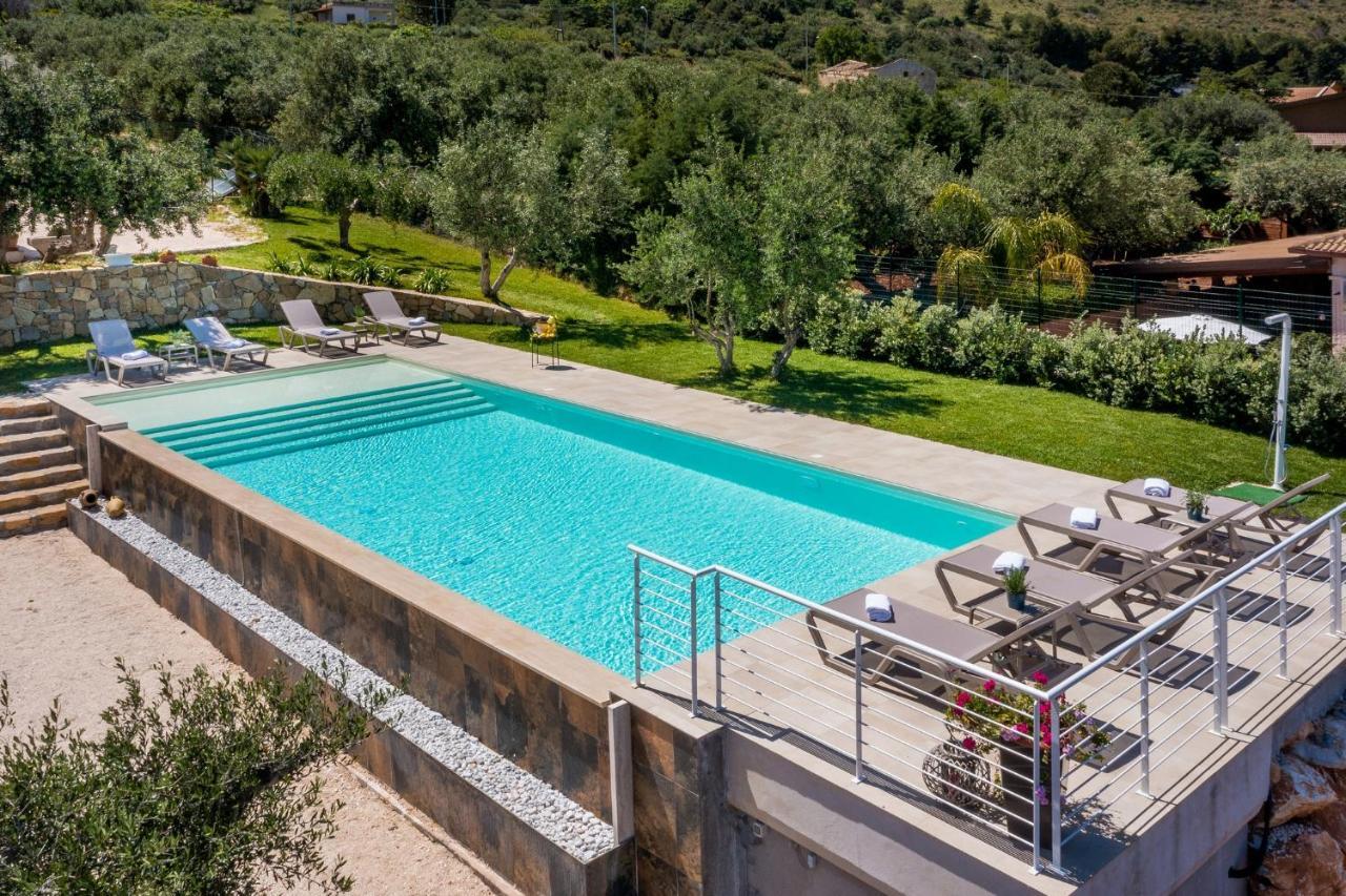 Villa Maria Con Piscina E Vista Mare カステッランマーレ・デル・ゴルフォ エクステリア 写真