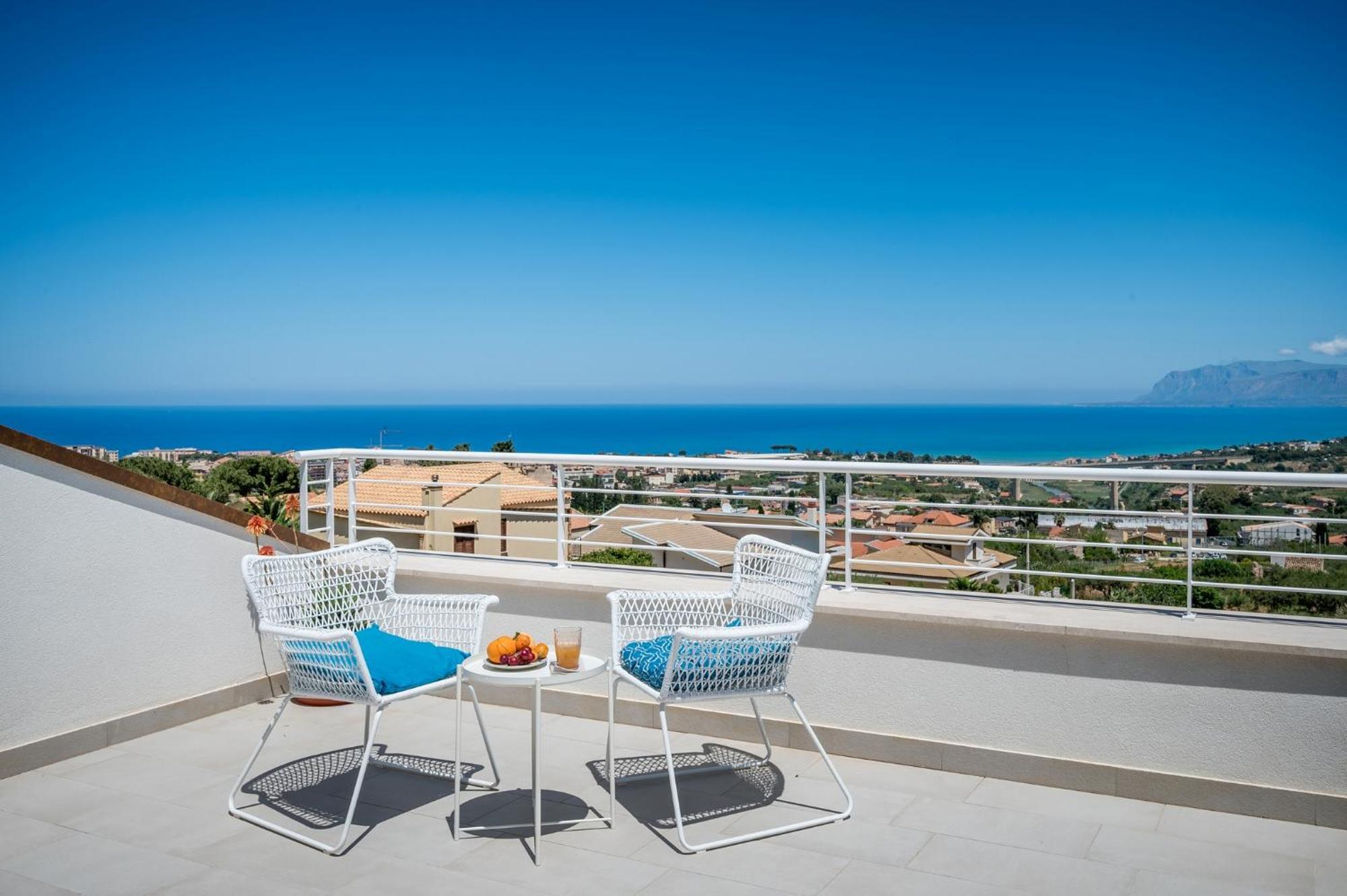 Villa Maria Con Piscina E Vista Mare カステッランマーレ・デル・ゴルフォ 部屋 写真